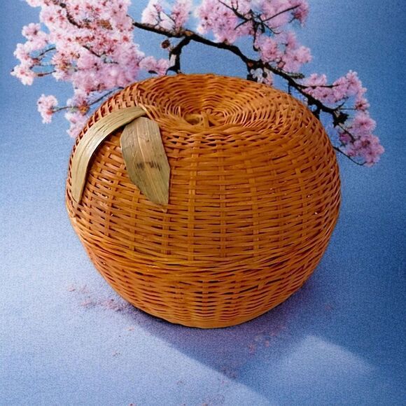 Wicker Apple Basket Trinket Box Vintage Woven Natural Fruit Cottage Farmhouse - Picture 12 of 16